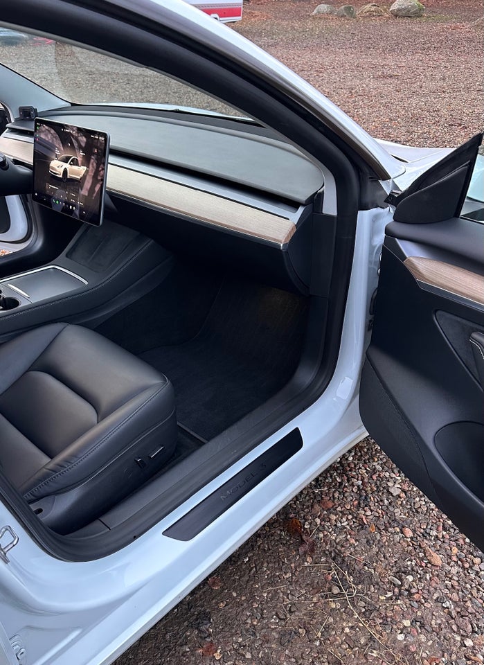 Tesla Model 3 Performance AWD 4d