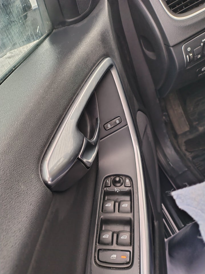 Volvo V60 2,0 D4 181 Momentum aut. 5d