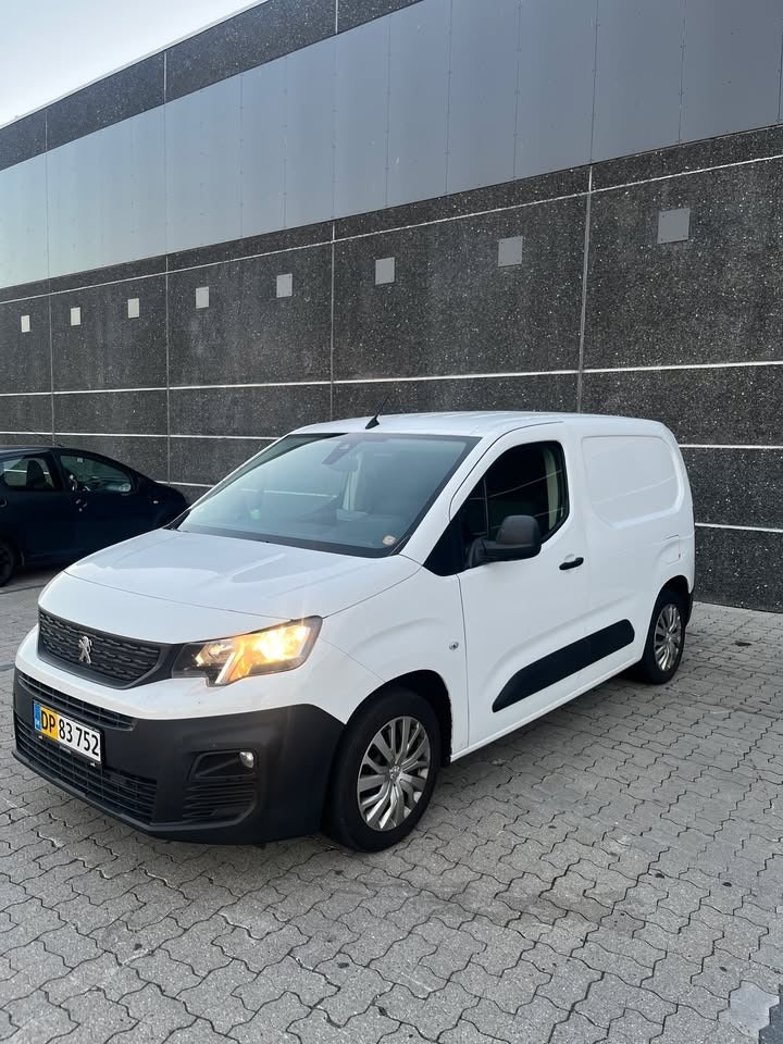 Peugeot Partner 1,5 BlueHDi 100 L1V1 Plus Van