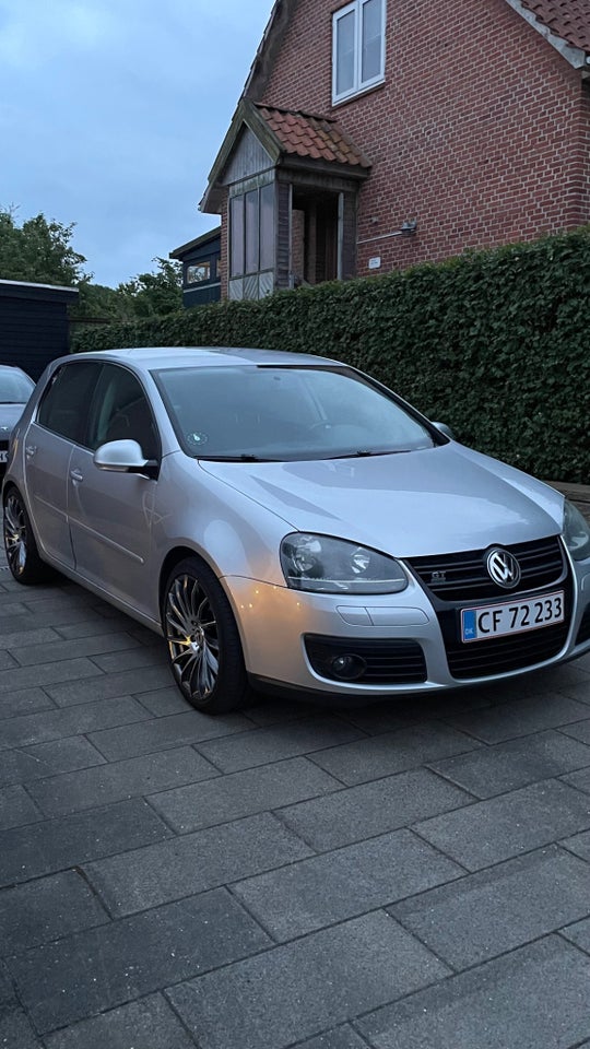 VW Golf V 1,9 TDi 105 GT Sport 5d