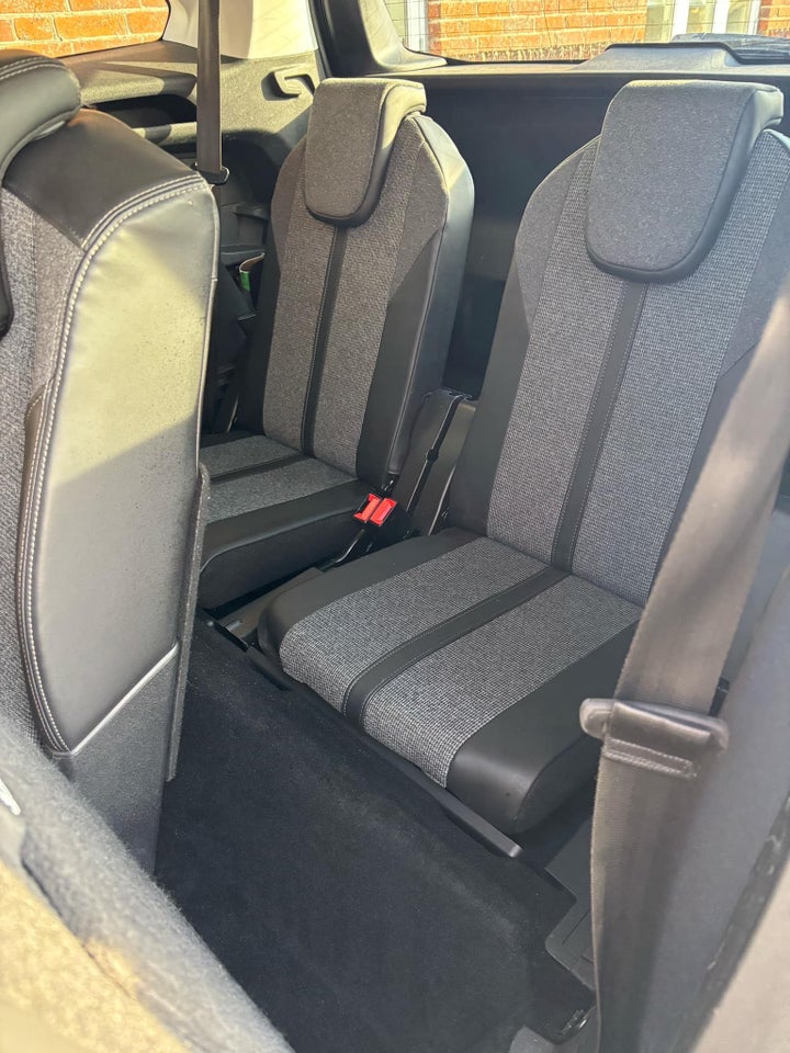 Peugeot 5008 1,6 BlueHDi 120 Allure 7prs 5d