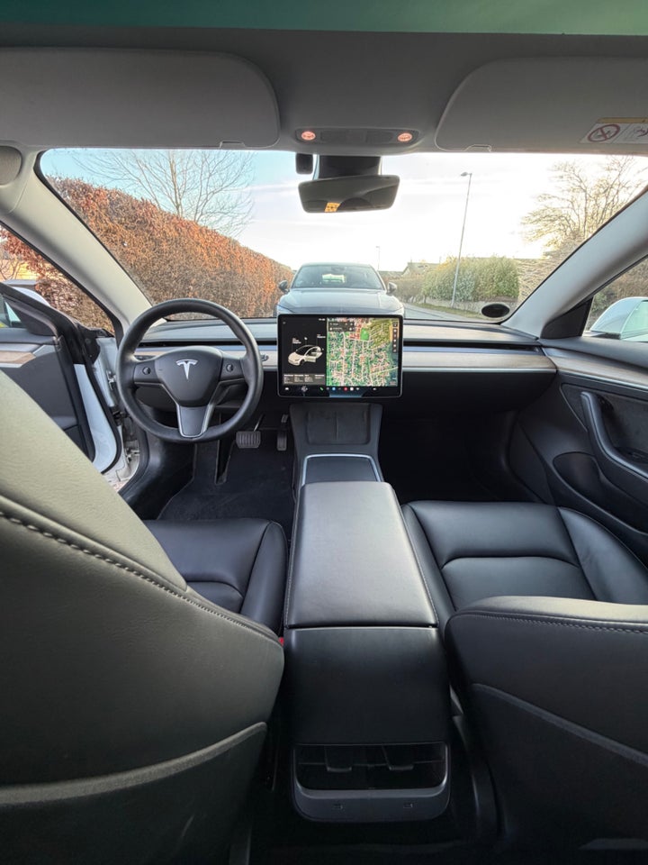 Tesla Model 3 Long Range AWD 4d