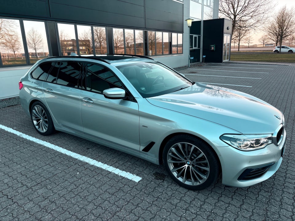 BMW 530i 2,0 Touring Sport Line aut. 5d
