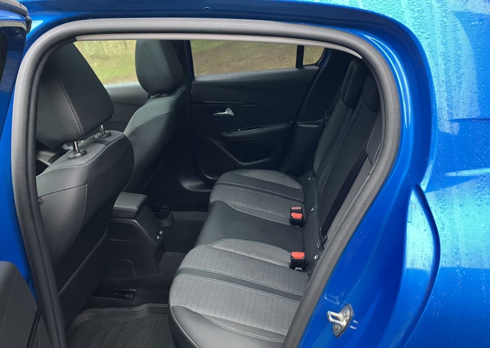 Peugeot 208 1,5 BlueHDi 100 Allure Sky 5d