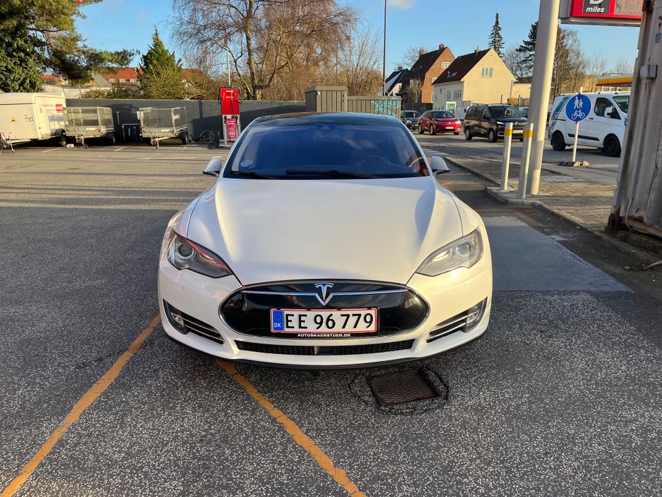 Tesla Model S 85 5d