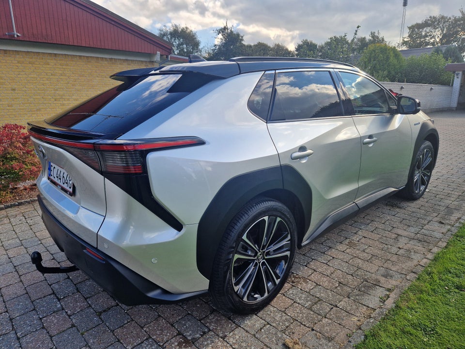 Toyota bZ4X Executive Premium 5d