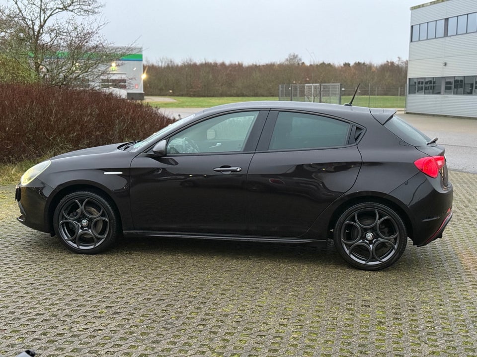 Alfa Romeo Giulietta 1,4 M-Air 170 Distinctive TCT 5d