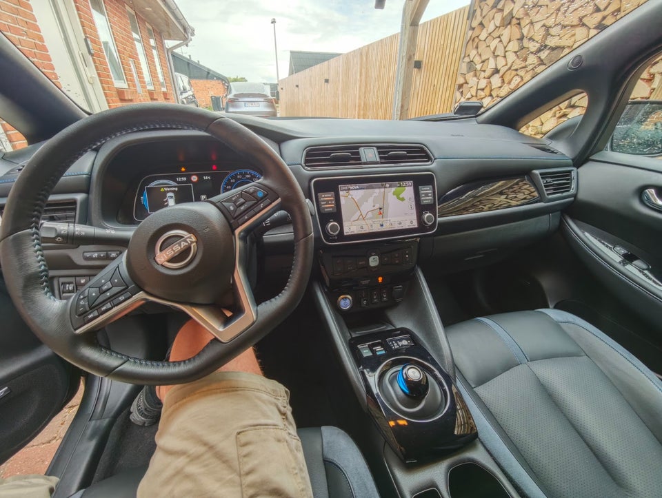 Nissan Leaf 39 Tekna 5d
