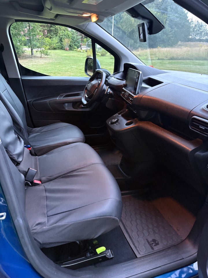 Peugeot Partner 1,5 BlueHDi 130 L1V1 Ultimate EAT8 Van