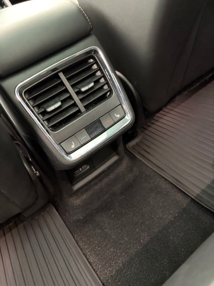 Skoda Enyaq 80x iV Founders Edition 5d