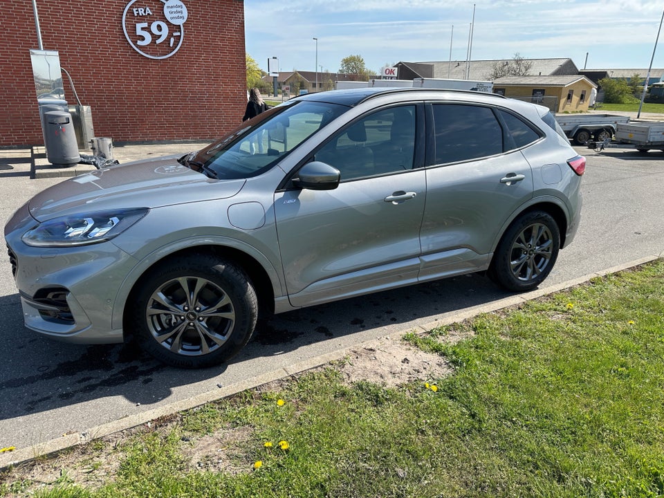 Ford Kuga 2,5 PHEV ST-Line X CVT 5d