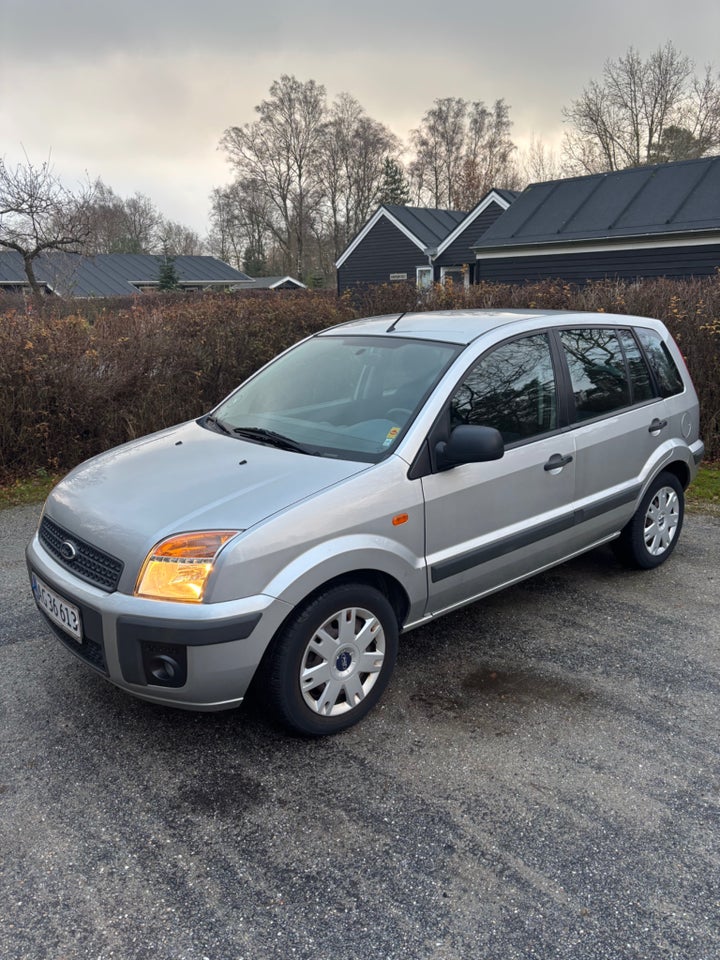 Ford Fusion 1,6 Fusion+ aut. 5d