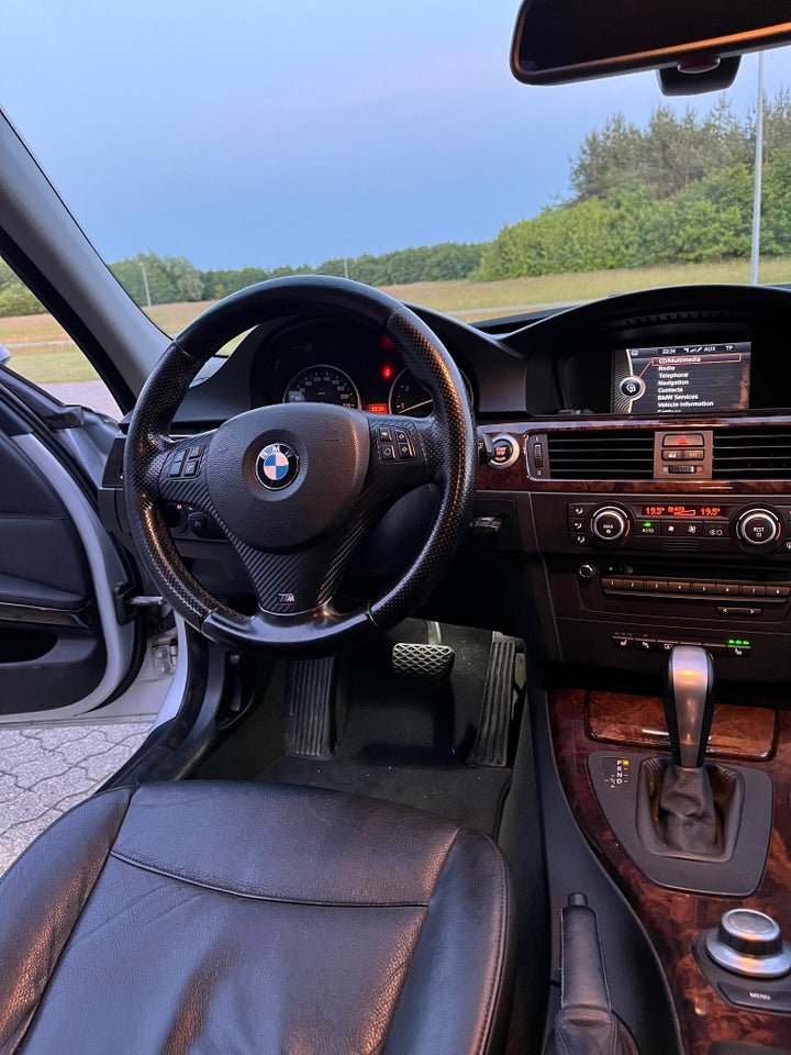 BMW 330i 3,0 Steptr. 4d