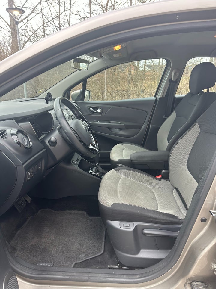 Renault Captur 1,5 dCi 90 Expression EDC 5d