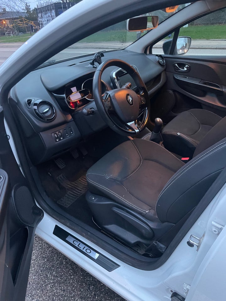 Renault Clio IV 0,9 TCe 90 Dynamique Sport Tourer 5d