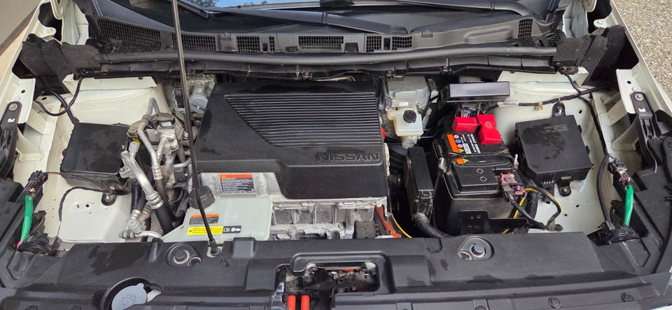 Nissan Leaf 62 e+ Acenta 5d