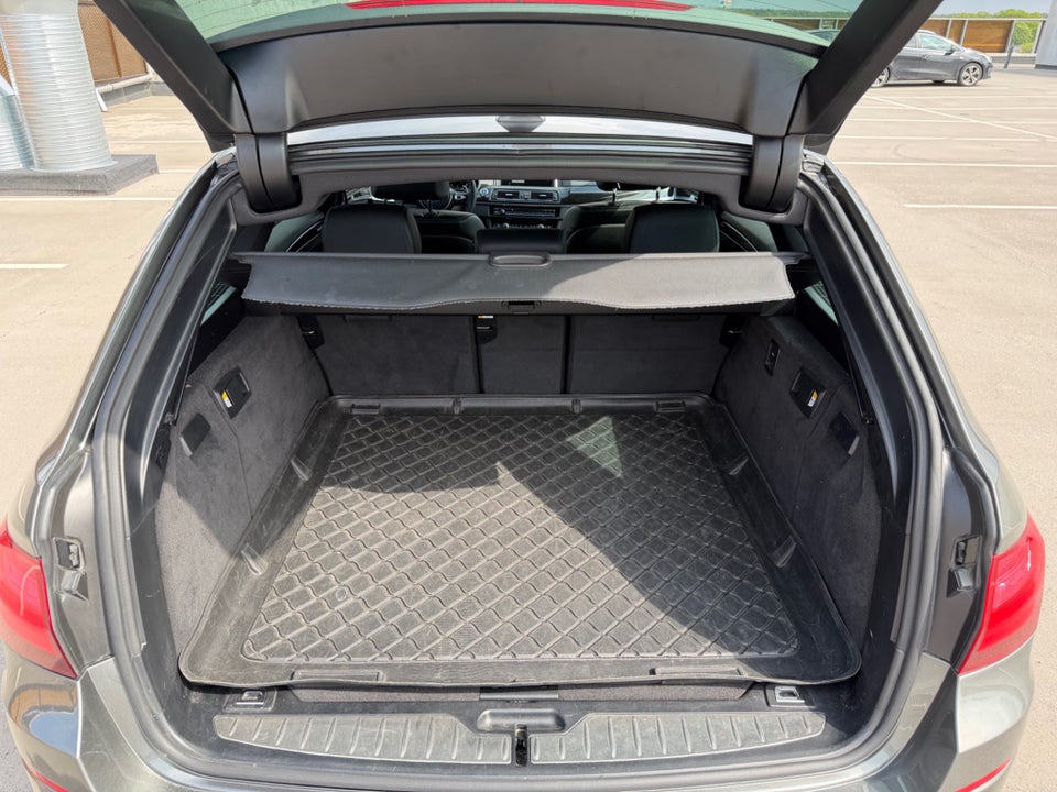 BMW 530d 3,0 Touring M-Sport aut. 5d