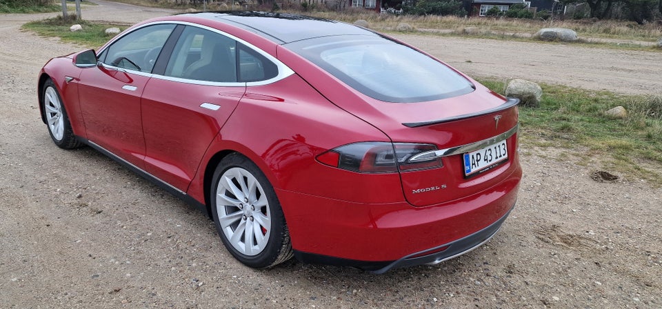 Tesla Model S 85 5d