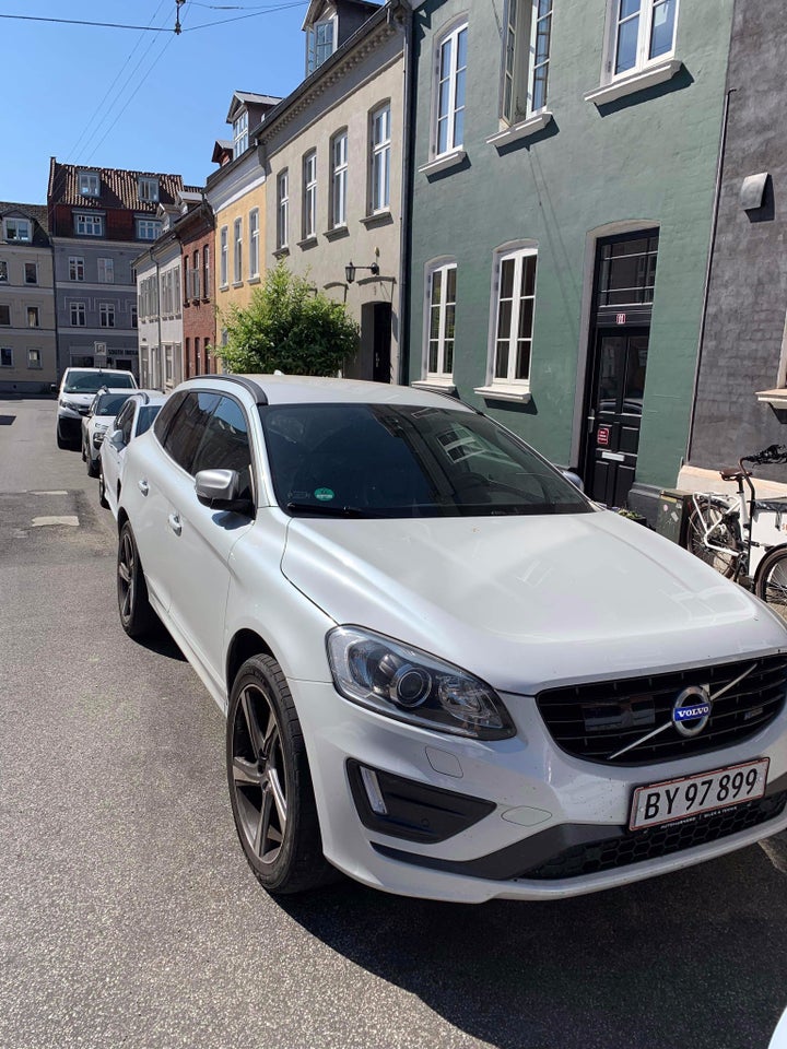 Volvo XC60 2,0 D4 181 Summum aut. 5d