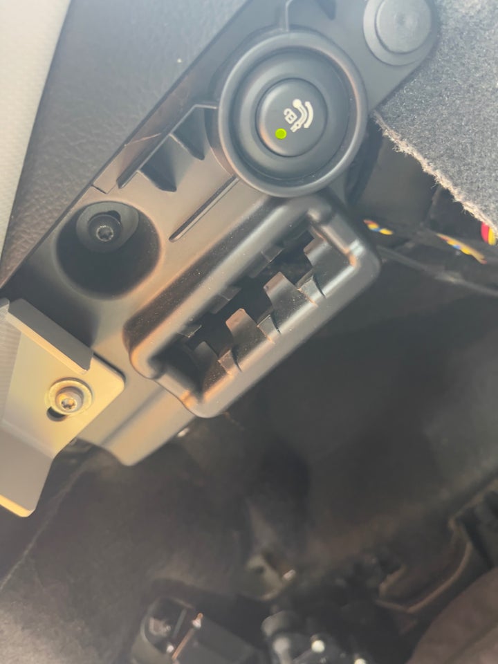 BMW 320d 2,0 Touring 5d