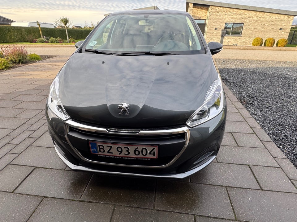 Peugeot 208 1,2 VTi 82 Allure 5d