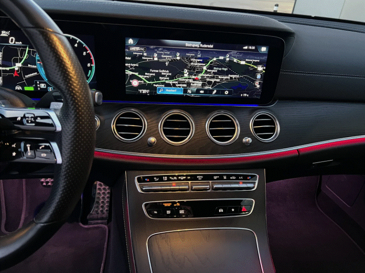 Mercedes E300 de 2,0 AMG Line stc. aut. 5d