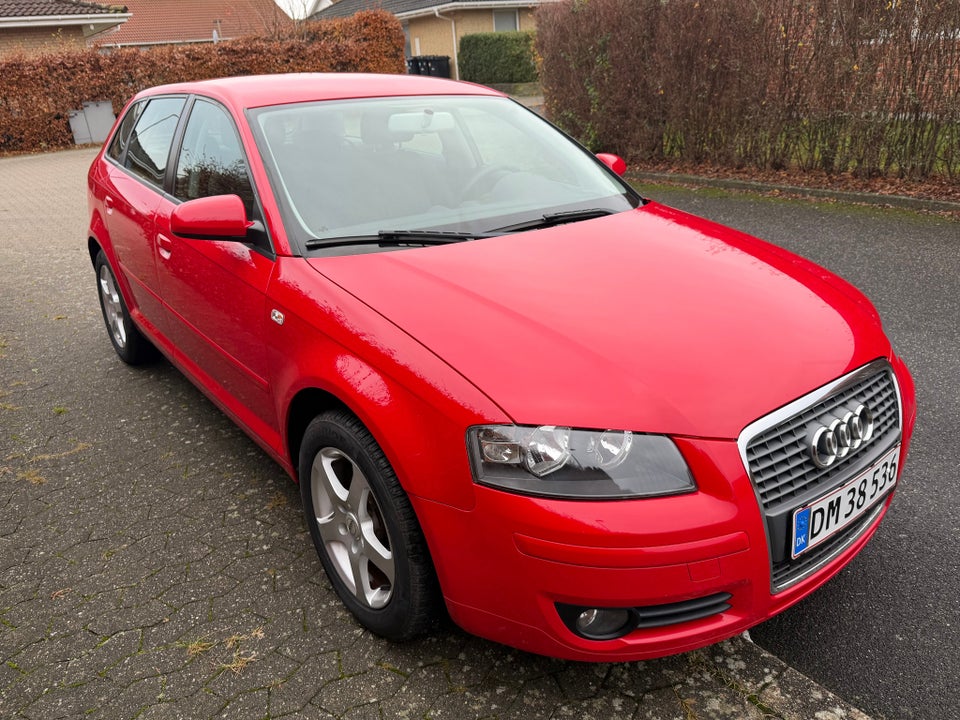 Audi A3 1,6 Ambiente Sportback 5d