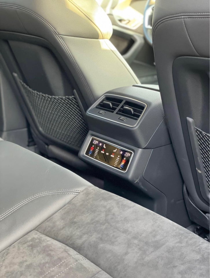 Audi e-tron 55 S-line quattro 5d