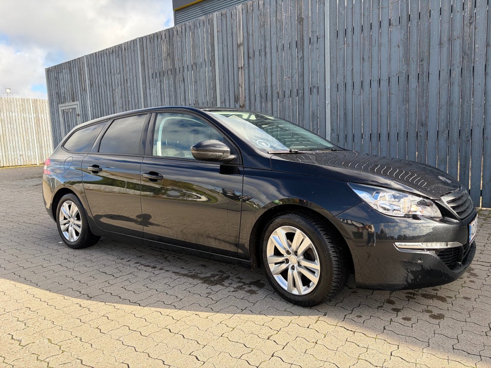 Peugeot 308 1,6 BlueHDi 120 Style SW 5d
