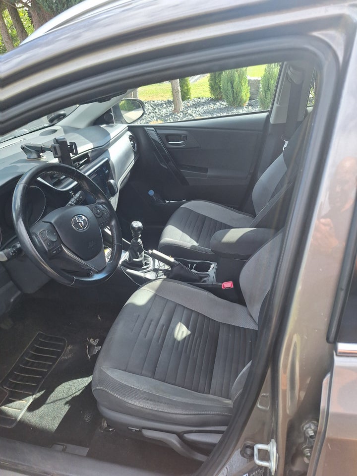 Toyota Auris 1,6 D-4D T2 Comfort 5d