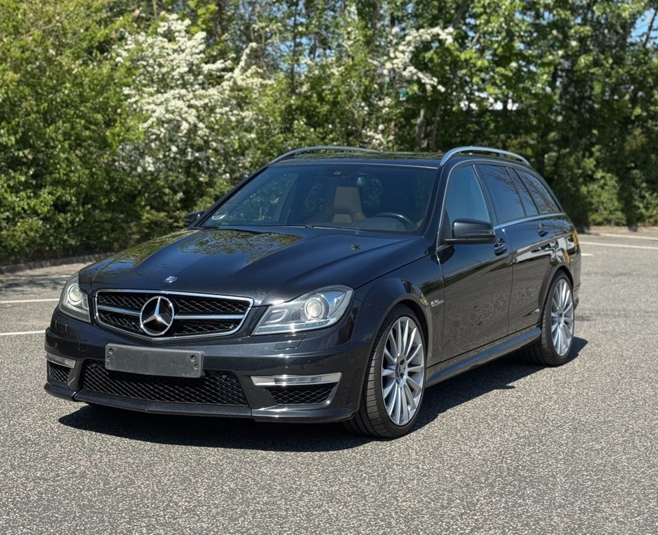 Mercedes C63 6,3 AMG Performance stc. aut. 5d