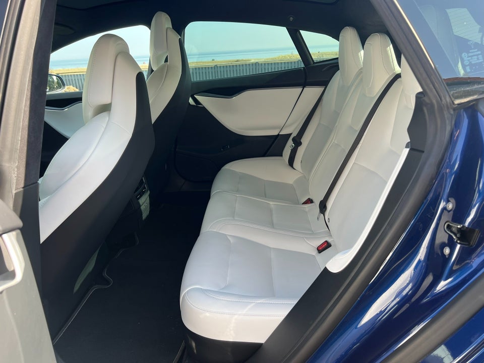 Tesla Model S Ludicrous Performance AWD 5d