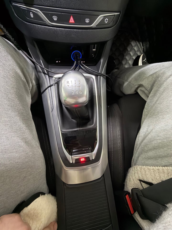 Peugeot 308 1,6 BlueHDi 120 Allure SW 5d