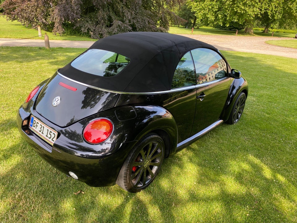 VW New Beetle 1,8 T Highline Cabriolet 2d