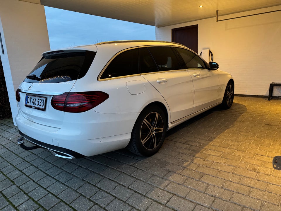 Mercedes C220 d 2,0 Avantgarde stc. aut. 5d