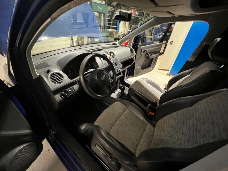 VW Caddy Maxi 1,6 TDi 102 BMT Van 4d