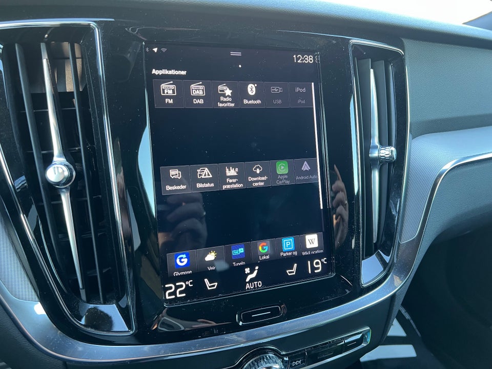 Volvo V60 2,0 T4 190 R-Design aut. 5d