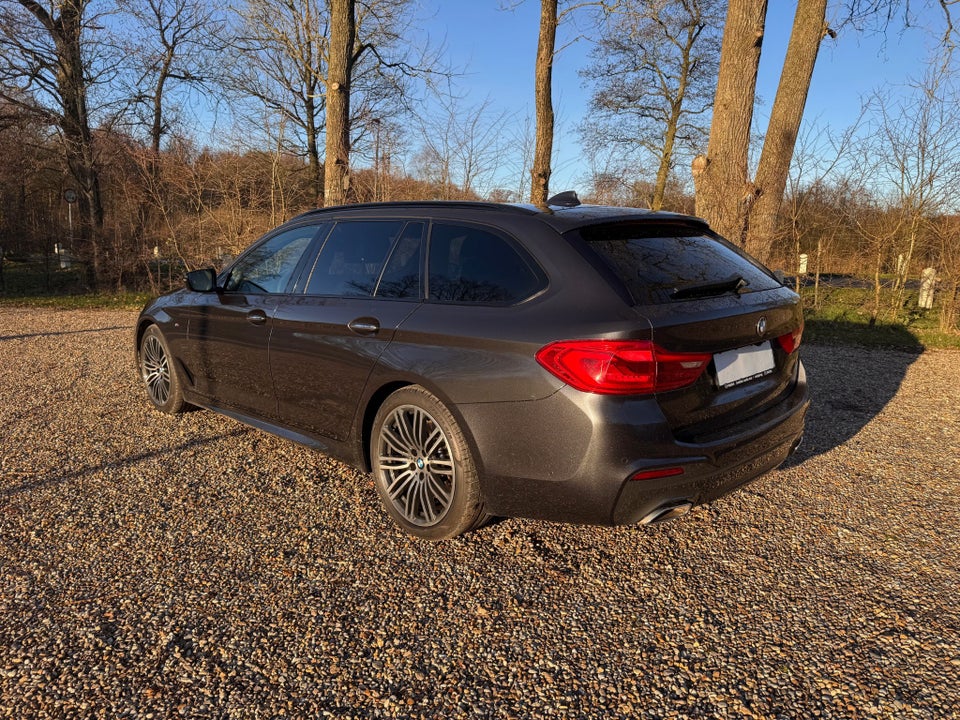 BMW 530d 3,0 Touring M-Sport xDrive aut. 5d