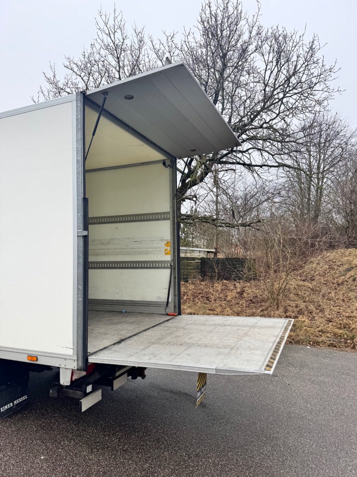 Mercedes Sprinter 516 2,2 CDi R2 Chassis aut. 2d