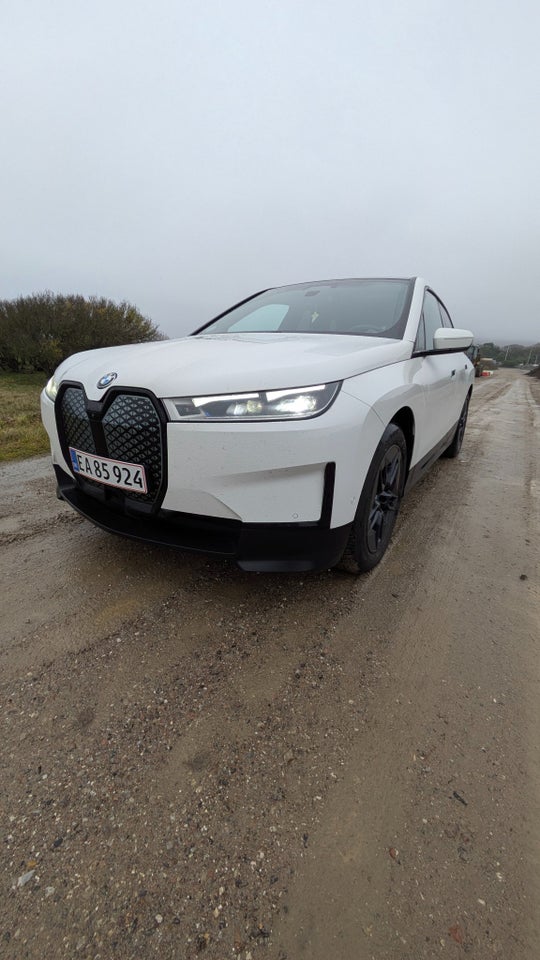 BMW iX xDrive40 5d