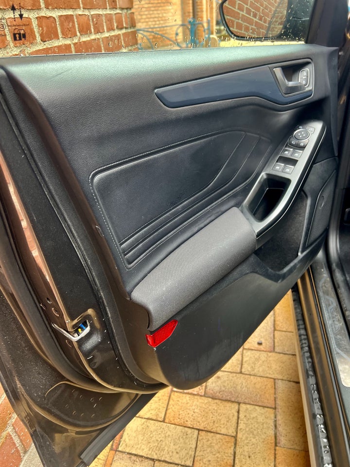 Ford Focus 1,5 EcoBlue Titanium Van 5d