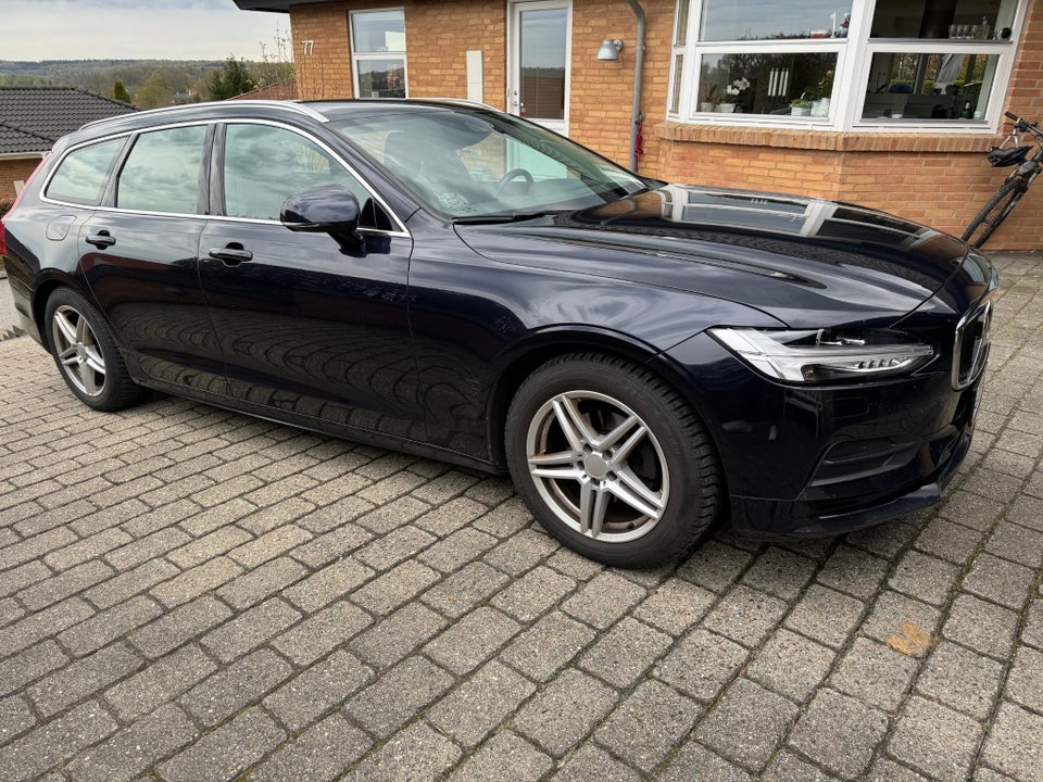 Volvo V90 2,0 D3 150 Momentum aut. 5d