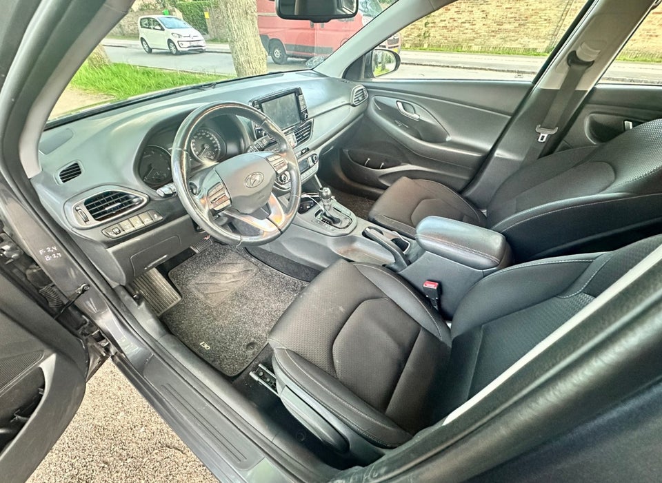 Hyundai i30 1,4 T-GDi Premium DCT 5d