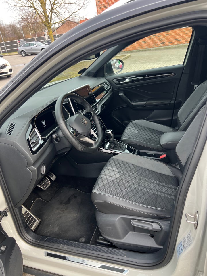 VW T-Roc 1,5 TSi 150 R-line DSG 5d