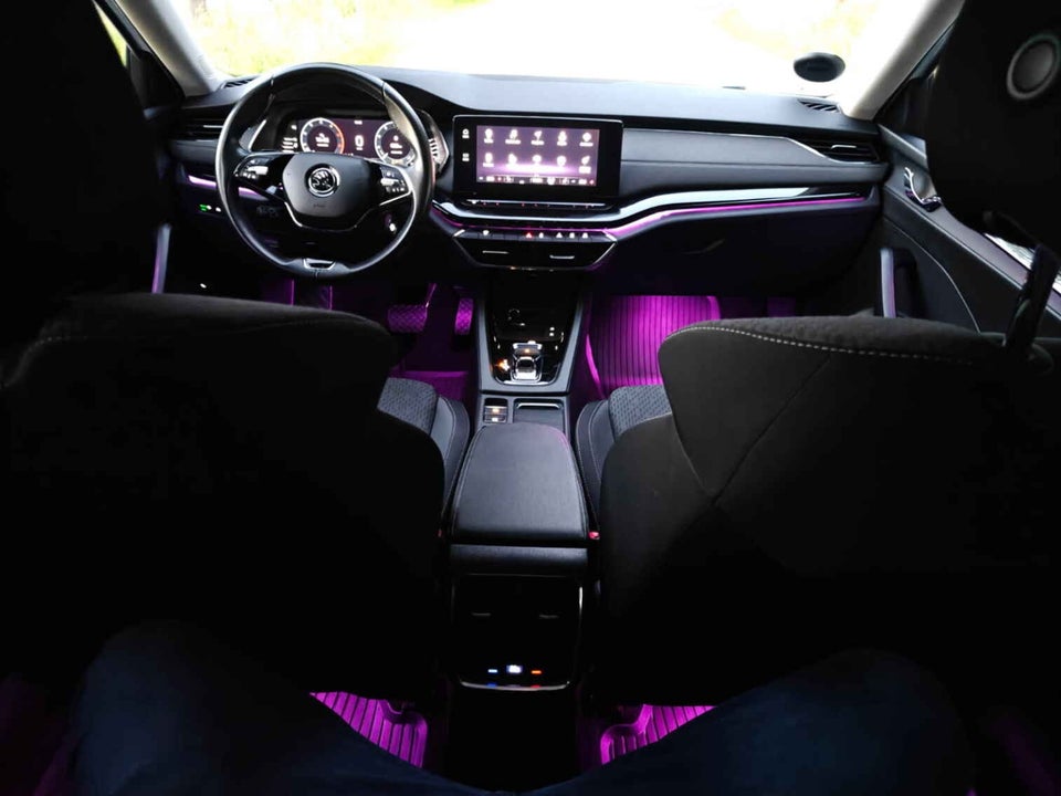 Skoda Octavia 2,0 TDi 150 Business Executive Combi DSG 5d