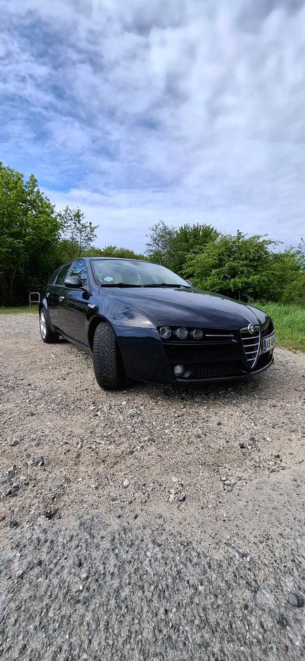 Alfa Romeo 159 1,75 TBi Distinctive Sportwagon 5d