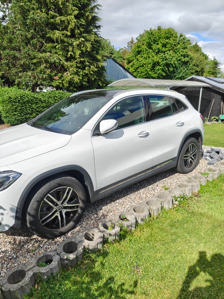 Mercedes GLA250 e 1,3 Progressive aut. 5d