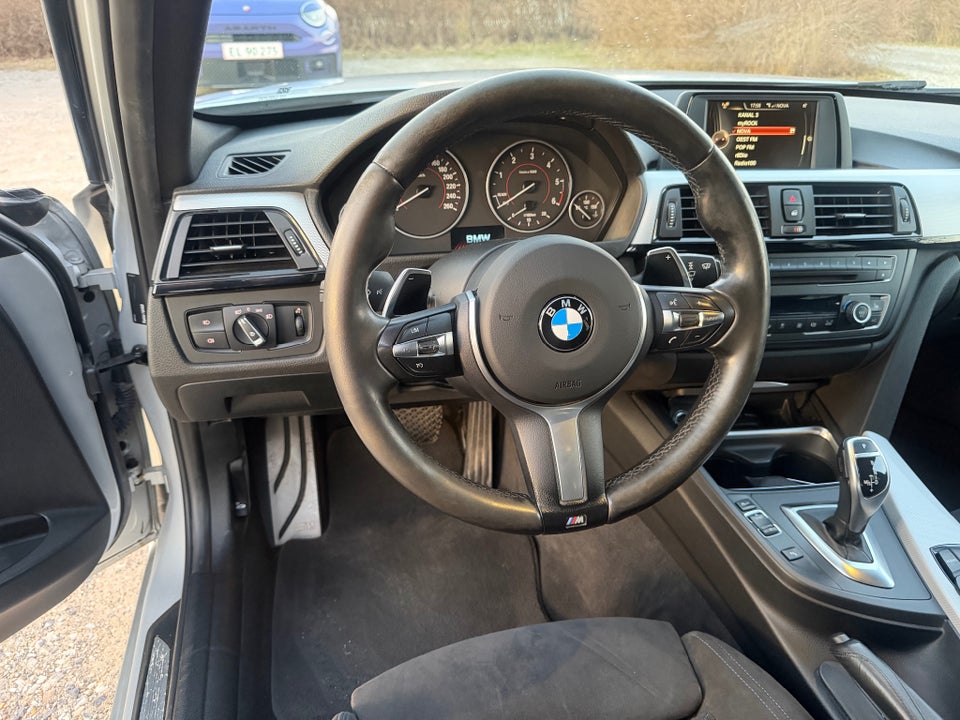 BMW 320d 2,0 Touring M-Sport xDrive 5d