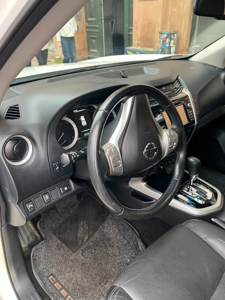 Nissan Navara 2,3 dCi 190 Db.Kab N-Connecta aut. 4d