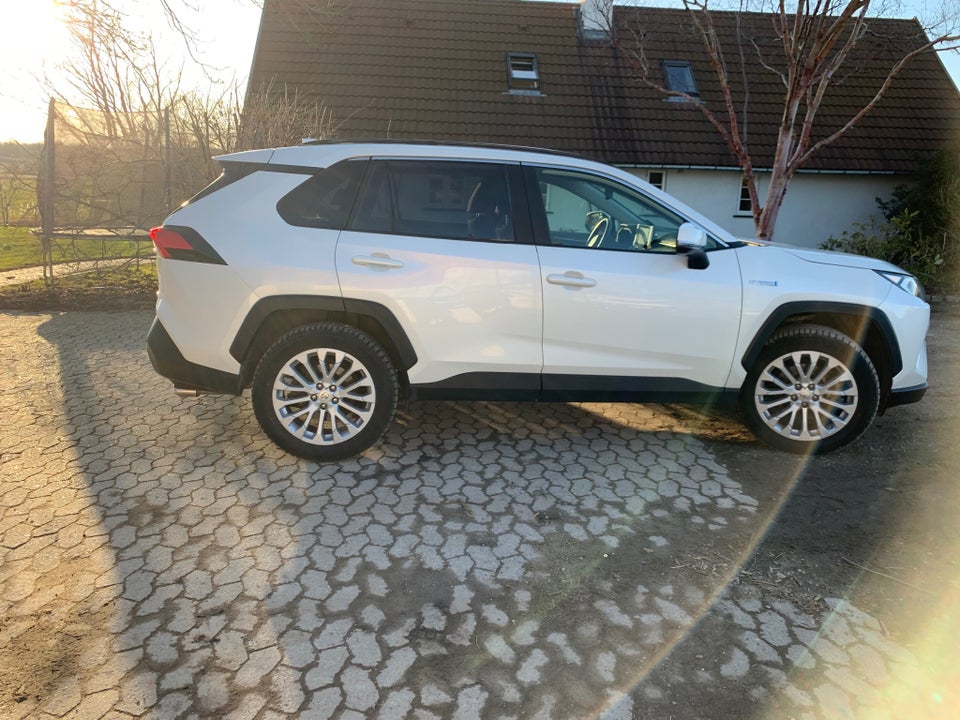 Toyota RAV4 2,5 Hybrid H3 Comfort MDS 5d